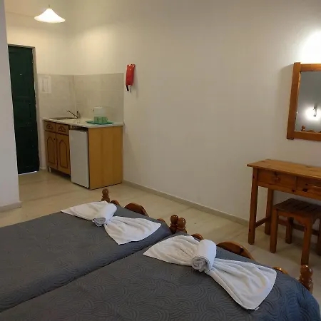 Ammos Aparthotel 2*