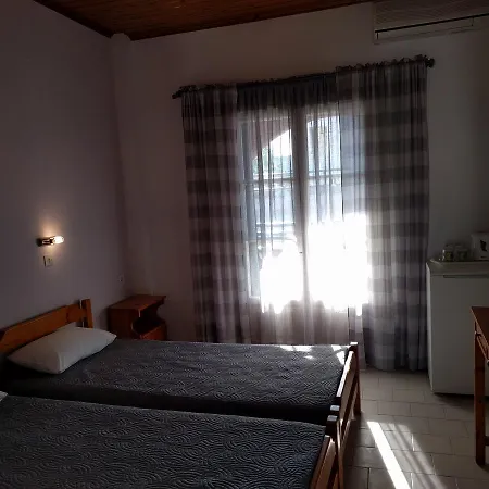 Ammos Aparthotel 2*