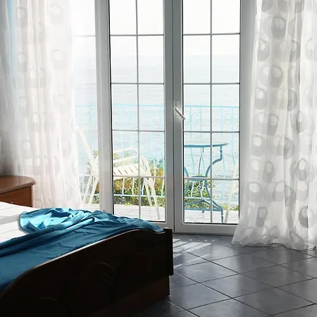 Madalenas Bed & Breakfast Pelekas