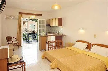 Philippos Aparthotel 2*