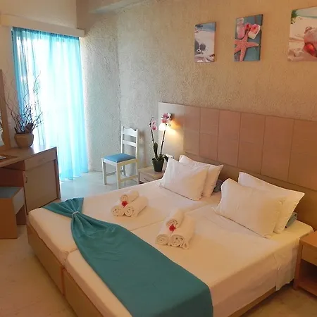 Albatros 3* Moraḯtika