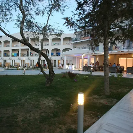 Hotel Saint George Agios Georgios Pagon