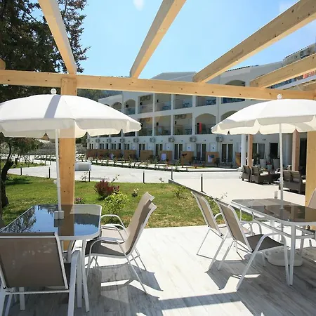 Saint George Hotel 4*