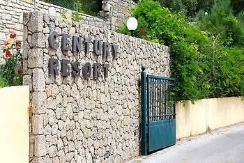 Hotel Century 4*