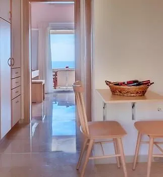 Krouzeri Beach Hotel