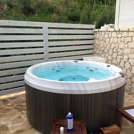 Aparthotel Irene 3*