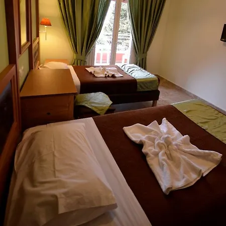 Aparthotel Irene 3*