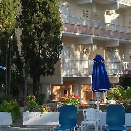 Ipsos Beach Hotel 3* Ypsos