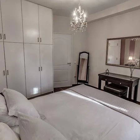 Villa Ktima Loumoumba, Private