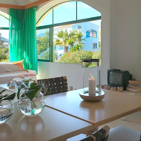 Govino Bay Aparthotel Gouvia
