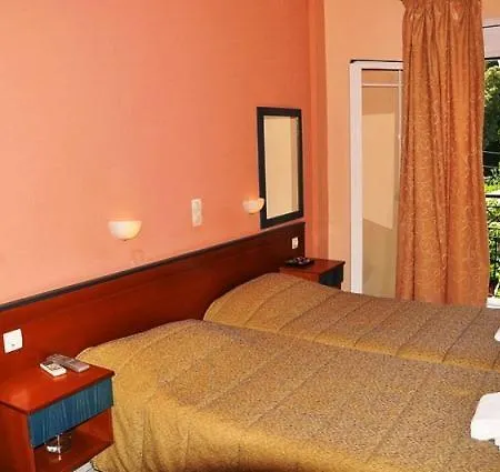 Hotel Pyrros 2*