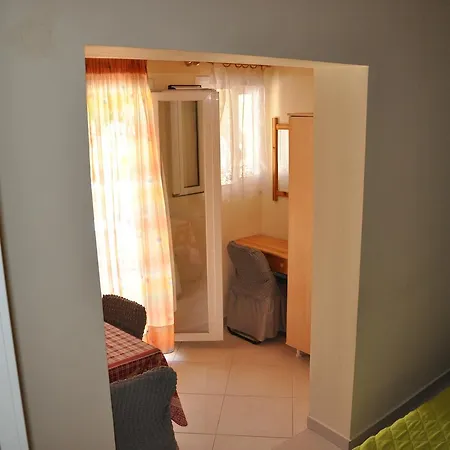 Ponte Rossa Apartment