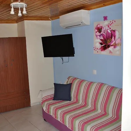 Ponte Rossa Apartment *