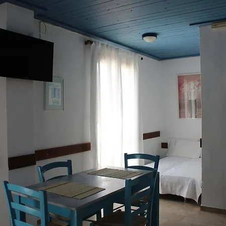 Glyfada Gorgona 2*