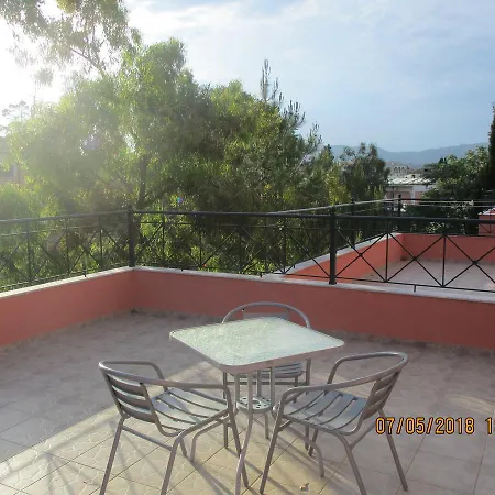 House Luxury 3*
