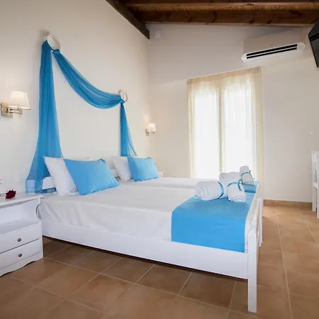 Kirki Filoxenia By Corfuescapes Aparthotel Benitses (Corfu)