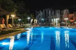 Dominoes Hotel 3*