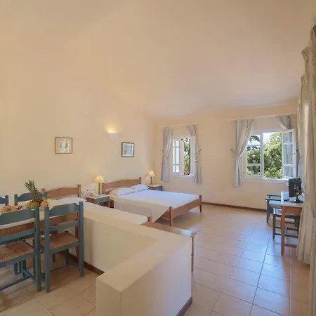 Hotel Century 4*
