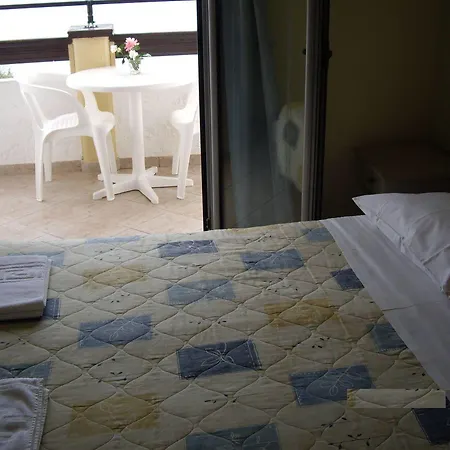 Ninos On The Aparthotel
