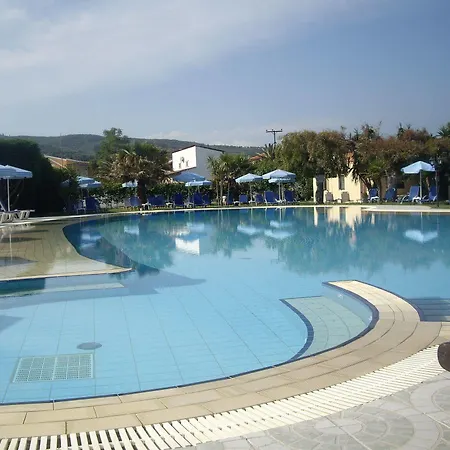 Ninos On The Aparthotel 2*