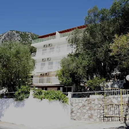 Paradise Apartments Barbati