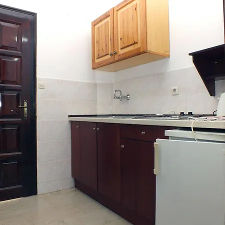 Tzilios Apartment *