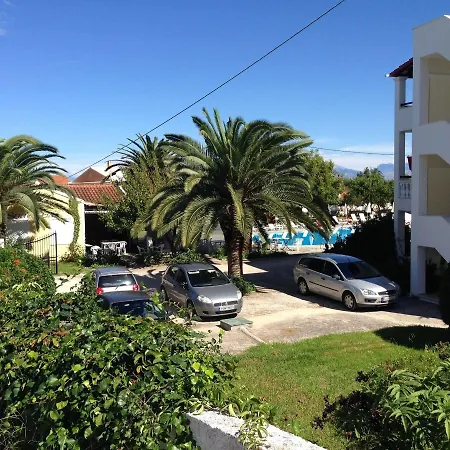 Tzilios Apartment