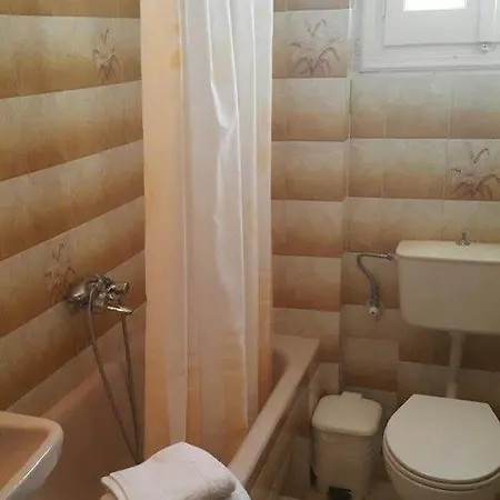 Asprokavos Apartment *