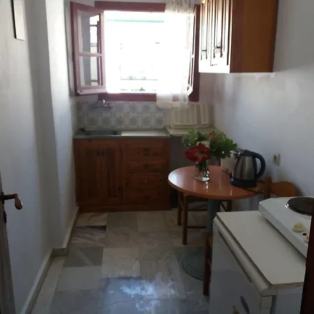 Harry's Bar & 1 2* Acharavi (Corfu)