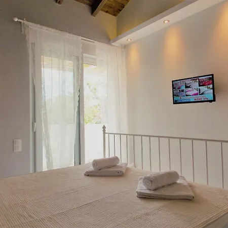 Villa Nikos *