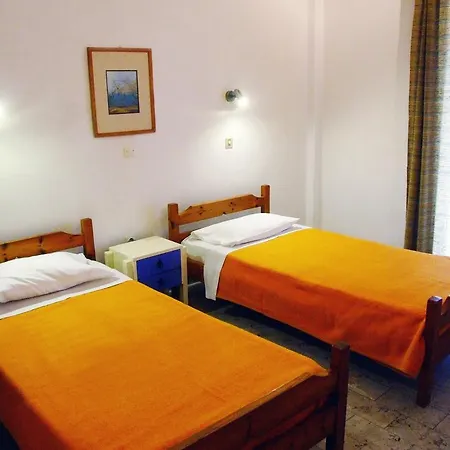 Sailors Beach Apartments 2*