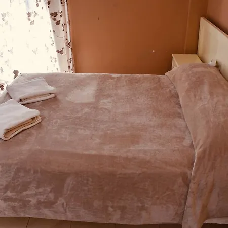 Family Studios Aparthotel