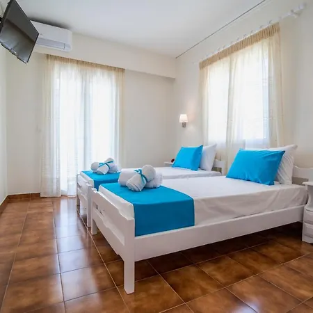 Kirki Filoxenia By Corfuescapes Aparthotel Benitses (Corfu)