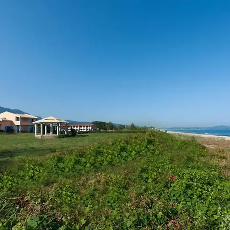 Aparthotel Ammoudia Maisonettes