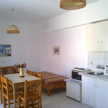 Front Salvanos Aparthotel Acharavi (Corfu)