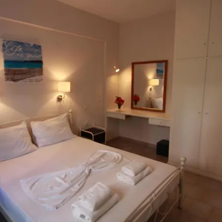 Corfu Menigos Beach 3* Glyfada (Corfu)