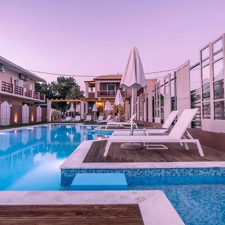 Aparthotel Armeno *