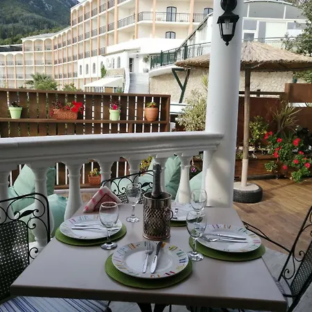 Apartment Aris