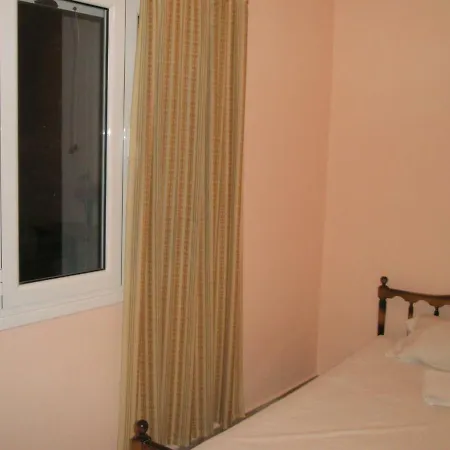 Aparthotel Faliraki Benitses (Corfu)