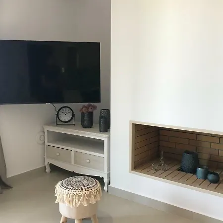 The Little Luxury * Ypsos