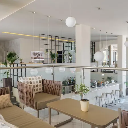 Hotel Golden Mare 4*