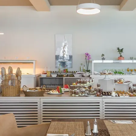 Hotel Golden Mare 4*