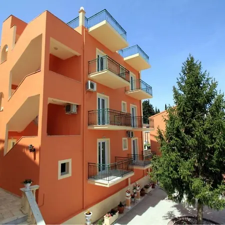 Corfu Sunflower Benitses (Corfu)