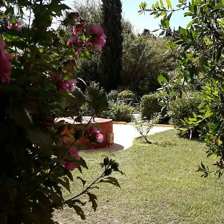 Hotel De Loulia 4*