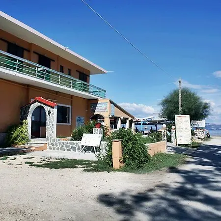 Nikolas Club 2*