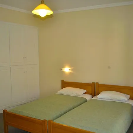 Apartment Yannis On Agios Gordios In Corfu