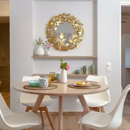 Rapanos Apartment
