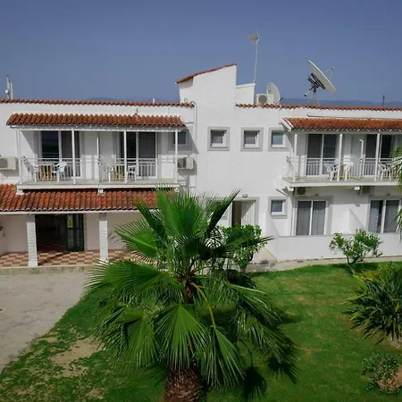 Ammos Aparthotel 2*