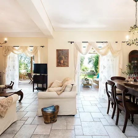 Holiday home Bianco Blu Barbati