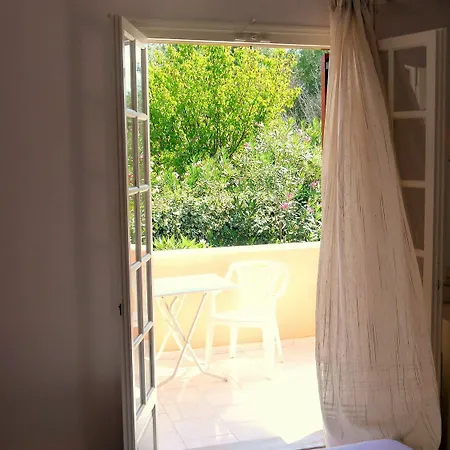 Helena Apartment